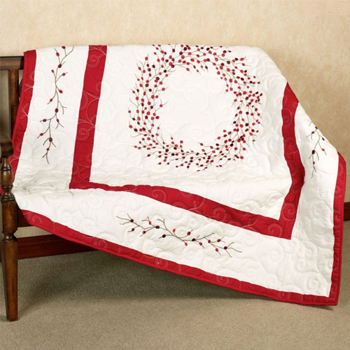 Berry Wreath Throw